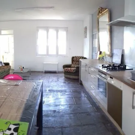 Ferienhaus L'atelier Du Tailleur A 5 Mn Du Puy Du Fou Chambretaud