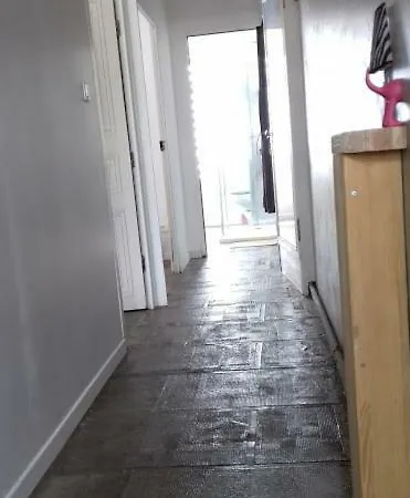 L'atelier Du Tailleur A 5 Mn Du Puy Du Fou