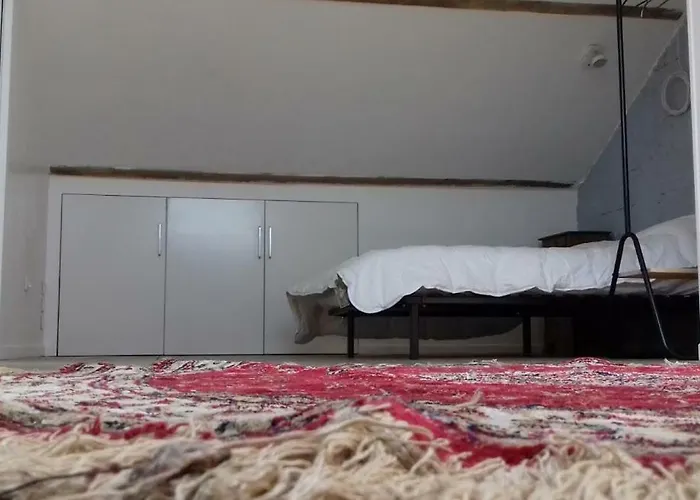 L'atelier Du Tailleur A 5 Mn Du Puy Du Fou Nyaraló Chambretaud