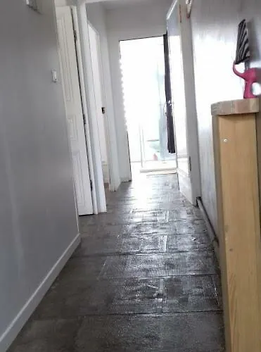 L'atelier Du Tailleur A 5 Mn Du Puy Du Fou